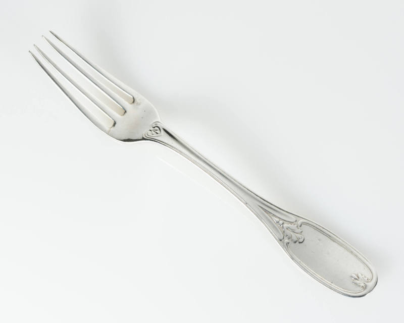 One of three luncheon forks in the Olive pattern. 