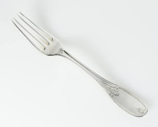 One of three luncheon forks in the Olive pattern. 