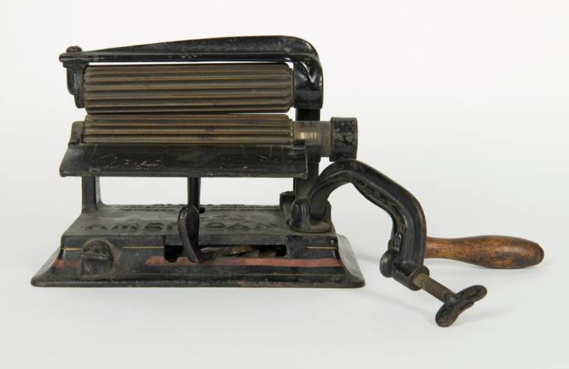 Fluting Iron – Works – Telfair Museum